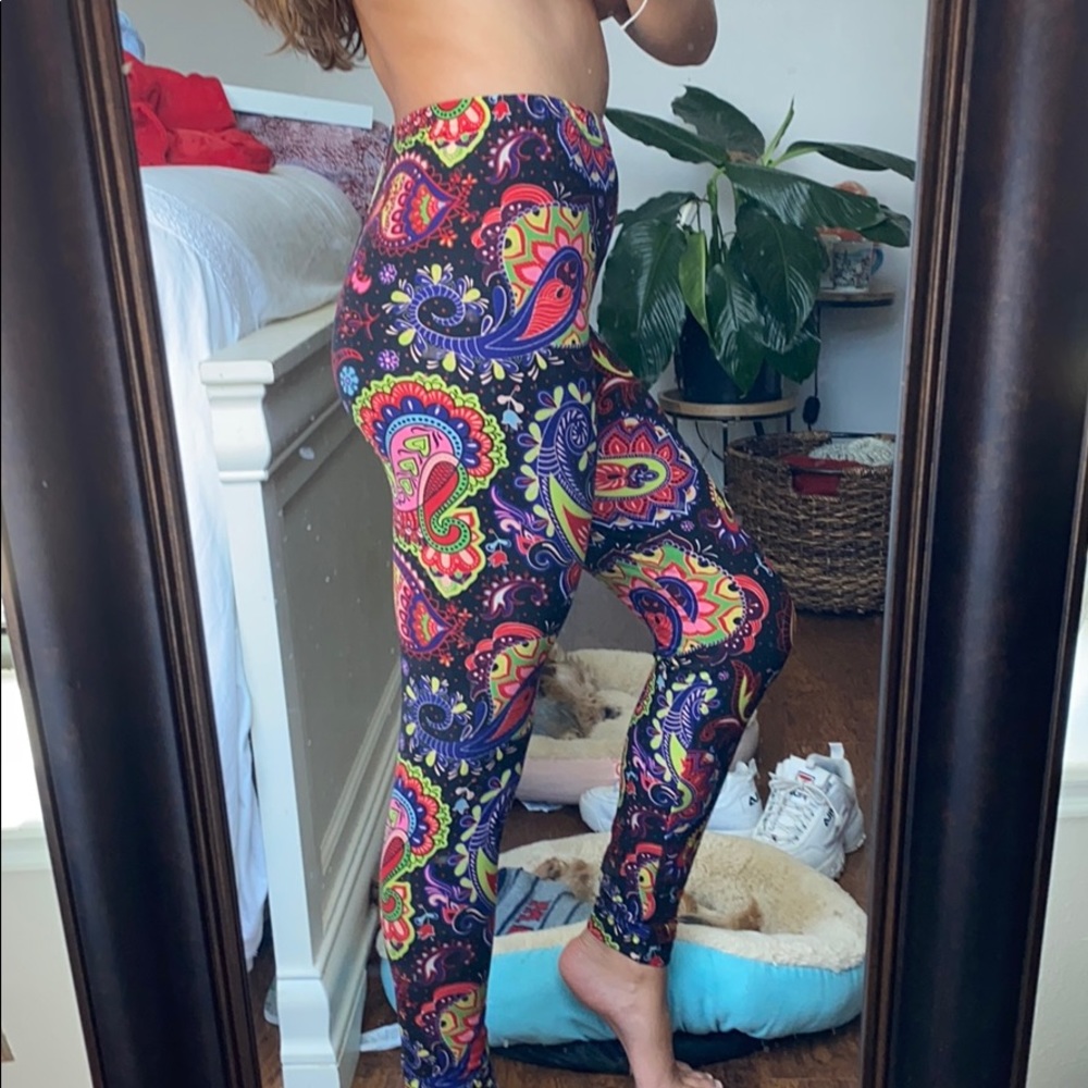 Crazy Color Paisley Yoga Pants